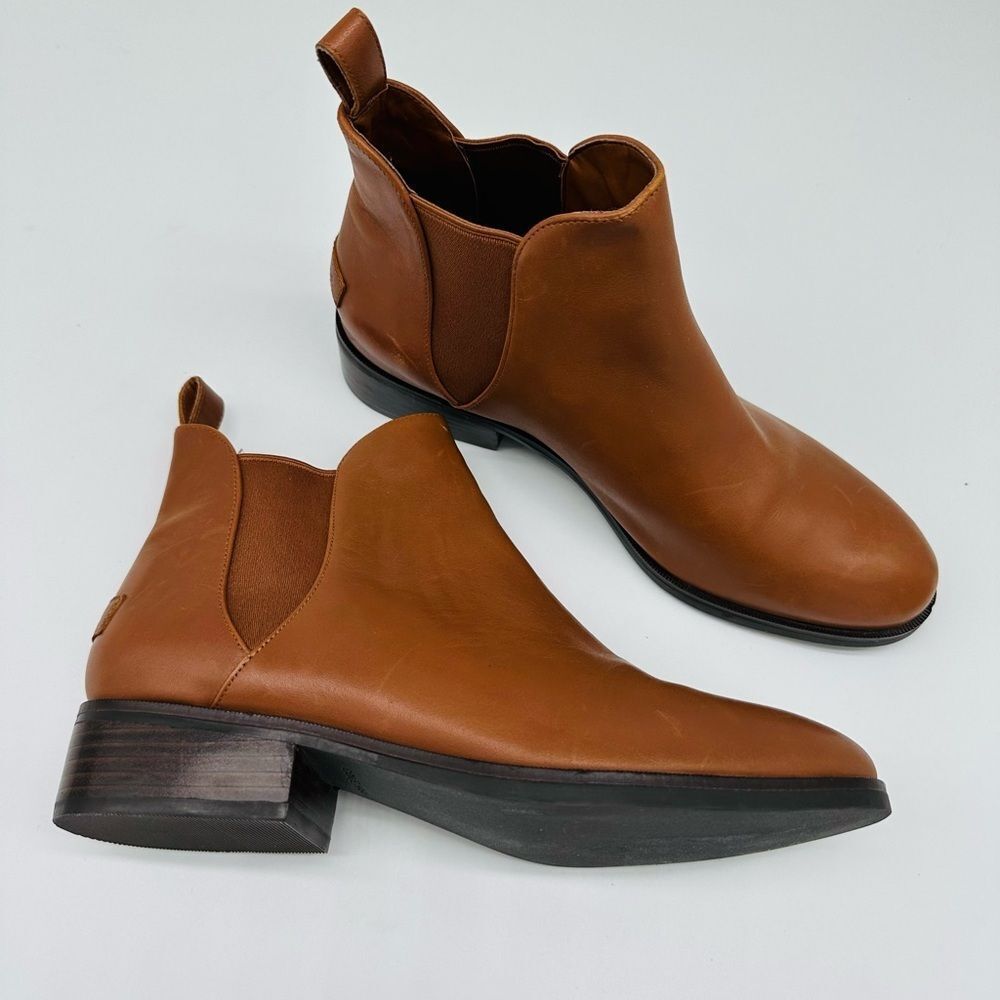 Cole Haan

Laina Bootie